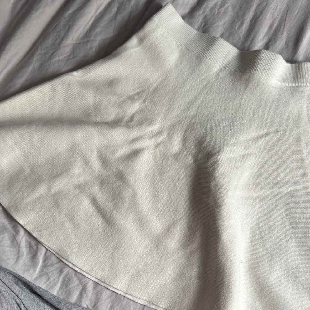 H&M White Mini Skirt